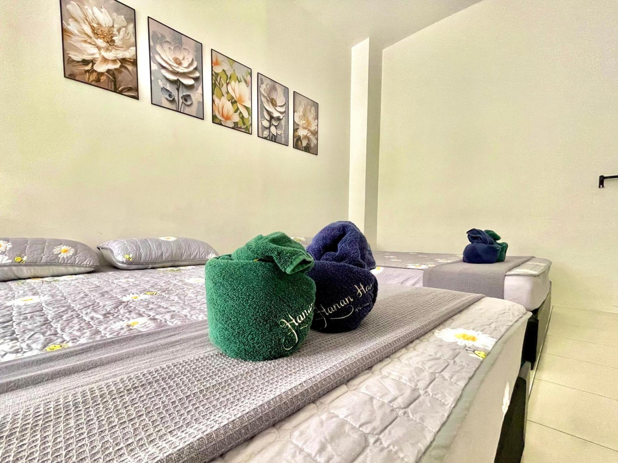 Hanan Homestay Klebang Ipoh With A View Of Mount Korbu, For Musl!M Only!! Exterior foto
